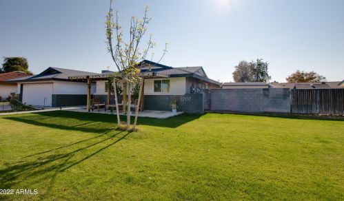 1707 Hackamore St, Mesa, AZ 85203-3906