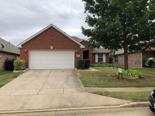 623 Creekside Dr, Oak Point TX  75068-4842 exterior