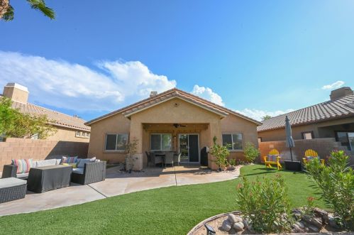 80220 Green Hills Dr, Indio CA  92201-0846 exterior