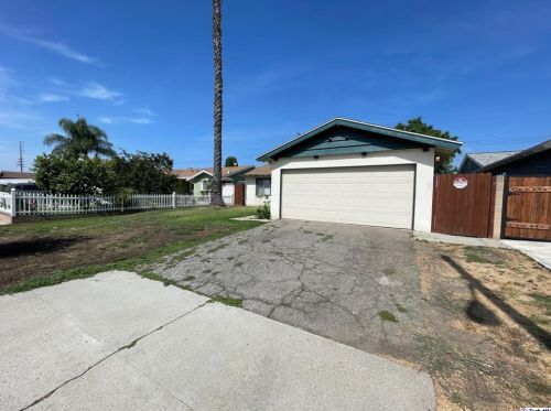 12339 Ramsey Dr, Whittier, CA 90605-4260