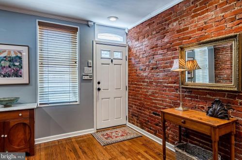 1805 Williamson St, Wilmington, DE 19806-2327