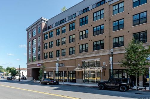 585 North Ave, New Rochelle NY  10801-2624 exterior