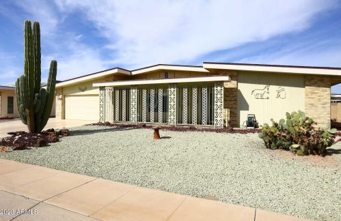 10922 Granada Dr, Sun City, AZ 85373-1810