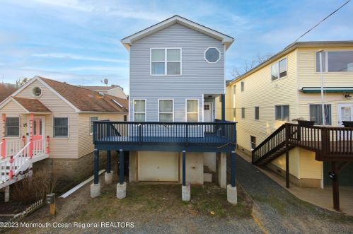 29 Gravelly Point Rd, Monmouth Hills, NJ 07732-1416