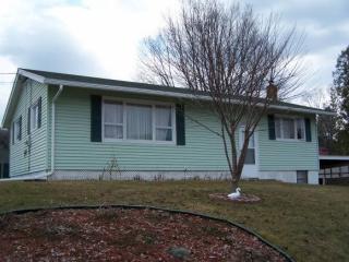 5 Parkside Ter, Barre, VT 05641-4807