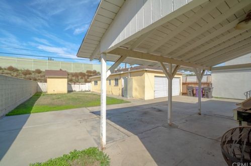 1719 Hardwick St, Long Beach CA  90807-1131 exterior