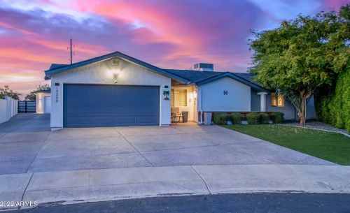 15268 52nd Dr, Glendale, AZ 85306-3406