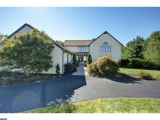 250 Walter Rd, Chalfont, PA 18914-1330