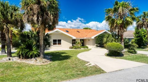 51 Comanche Ct, Palm Coast, FL 32137-8933