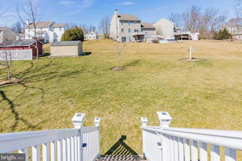 303 8th Ave, Parkesburg PA  19365-1359 exterior