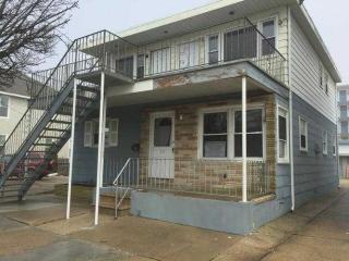 317 Hand Ave, Wildwood Crest, NJ 08260-4544