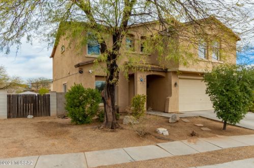 5865 Cedarbird Dr, Tucson, AZ 85756-8602