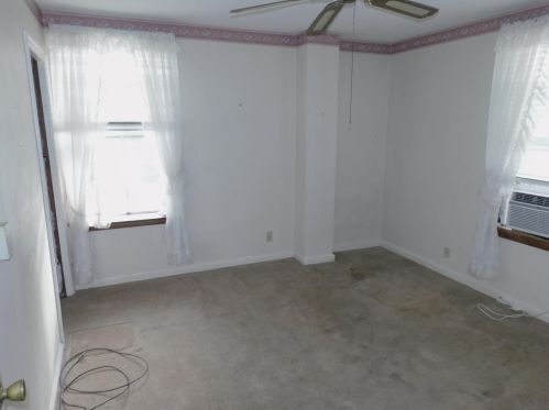 900 Enright Ave, Cincinnati OH 45205-1703 exterior