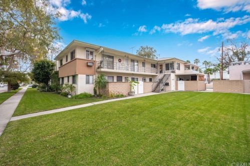 2213 San Anseline Ave, Long Beach, CA 90815-2136