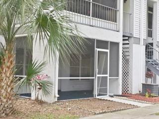 2104 Northlake Dr, Sanford FL  32773-6711 exterior