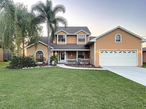 1726 Berkshire Blvd, Fort Pierce FL 34952-7112 exterior