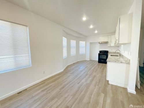 831 35th St, Oakland CA  94608-4359 exterior