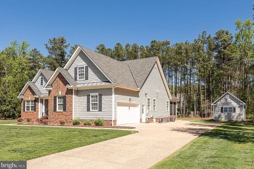 302 Hillsway Dr, Ashland, VA 23005-1262