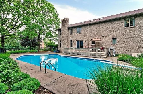 2670 Blueberry Ridge Dr, Gibsonia, PA 15044-7302