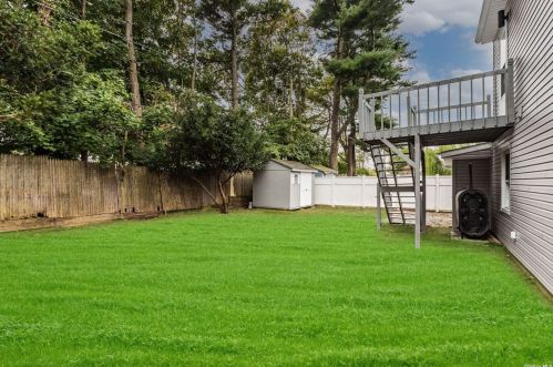 676 Mason St, Westbury NY  11590-4463 exterior