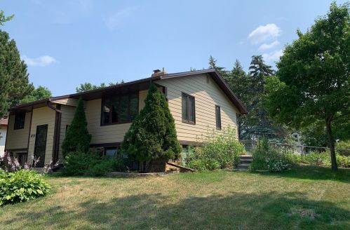 4009 Shamrock Dr, Minneapolis, MN 55421-4348