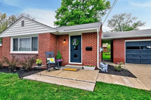 408 Wells Rd, Hermitage, PA 16148-2678