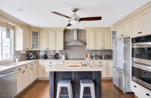 22 Glenview Rd, Nutley NJ  07110-2112 exterior