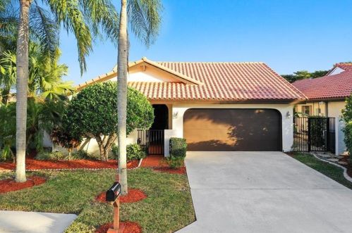 7742 Solimar Cir, Boca Raton, FL 33433-1037