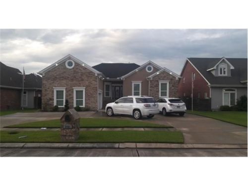 3221 Coulon Dr, Meraux, LA 70075-2594