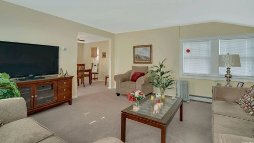 26 North Blvd, East Rockaway NY  11518-1830 exterior