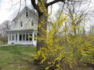 21 Greenfield Ave, Danbury, CT 06810-7603