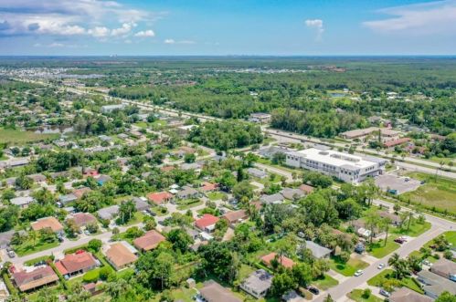 5222 Sholtz St, Naples, FL 34113-8760