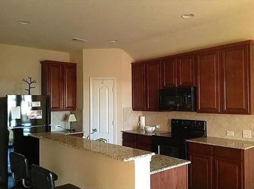 2832 Cresent Lake Dr, Oak Point, TX 75068-7362