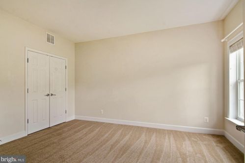 14631 Weeburn Way, Woodbridge VA  22191-4043 exterior