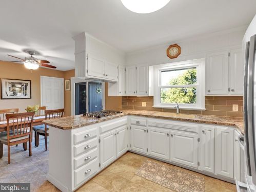 224 Maple St, Ephrata PA  17522-2513 exterior