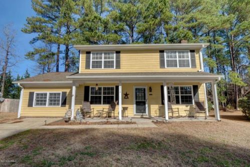 1016 Foscue Dr, Jacksonville, NC 28540-4570