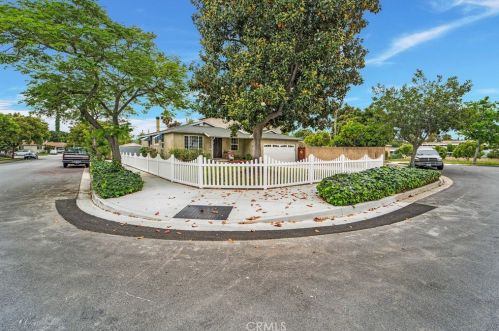 606 Pepperwood Dr, Brea, CA 92821-5028