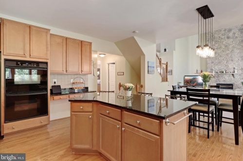 14149 Murphy Ter, Gainesville VA  20155-1725 exterior