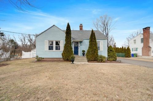 393 Griswold St, Glastonbury, CT 06033-1233