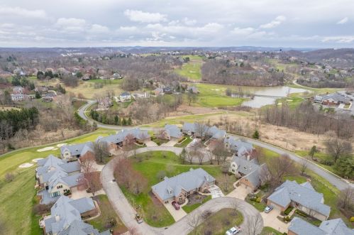 105 Isleworth Way, Gibsonia PA  15044-6083 exterior