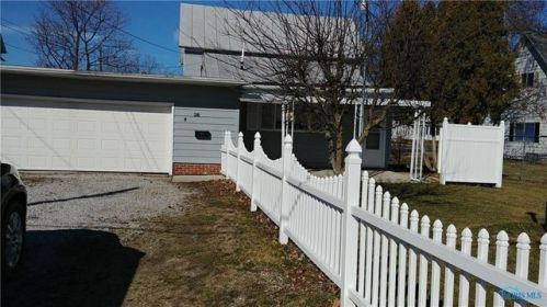 411 Clinton St, Defiance, OH 43512-1604