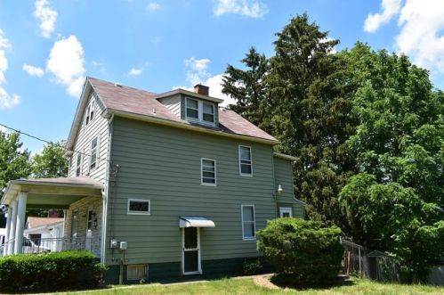 1005 Marshall Ave, New Castle PA  16101-4355 exterior