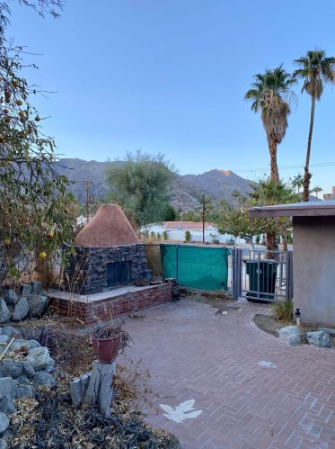 77325 Calle Monterey, La Quinta CA  92253-3413 exterior