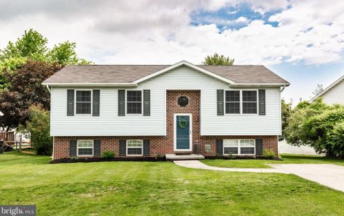 20 Colonial Ct, Littlestown, PA 17340-1528
