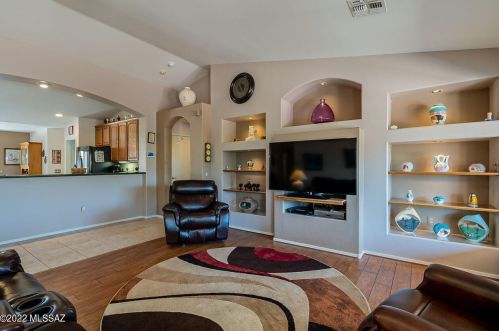 37369 Vista Park Dr, Tucson, AZ 85739-2070