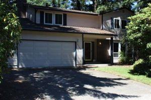 2509 Manorwood Dr, Puyallup, WA 98374-1960