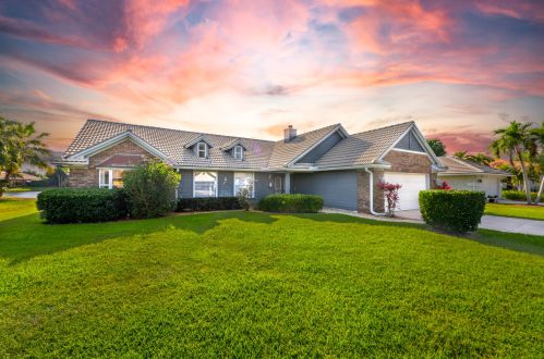 1318 Briarwood Dr, Fort Pierce, FL 34986-2304