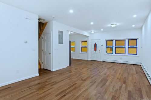 2429 Matthews Ave, Bronx, NY 10467-9211