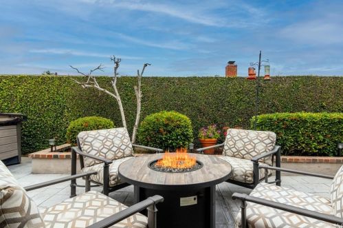 3571 Julian Ave, Long Beach CA  90808-3111 exterior