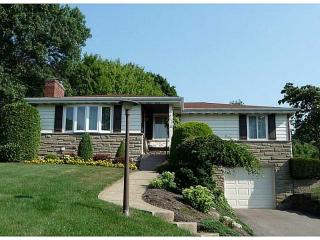 837 Pallas Dr, Pittsburgh, PA 15237-6119